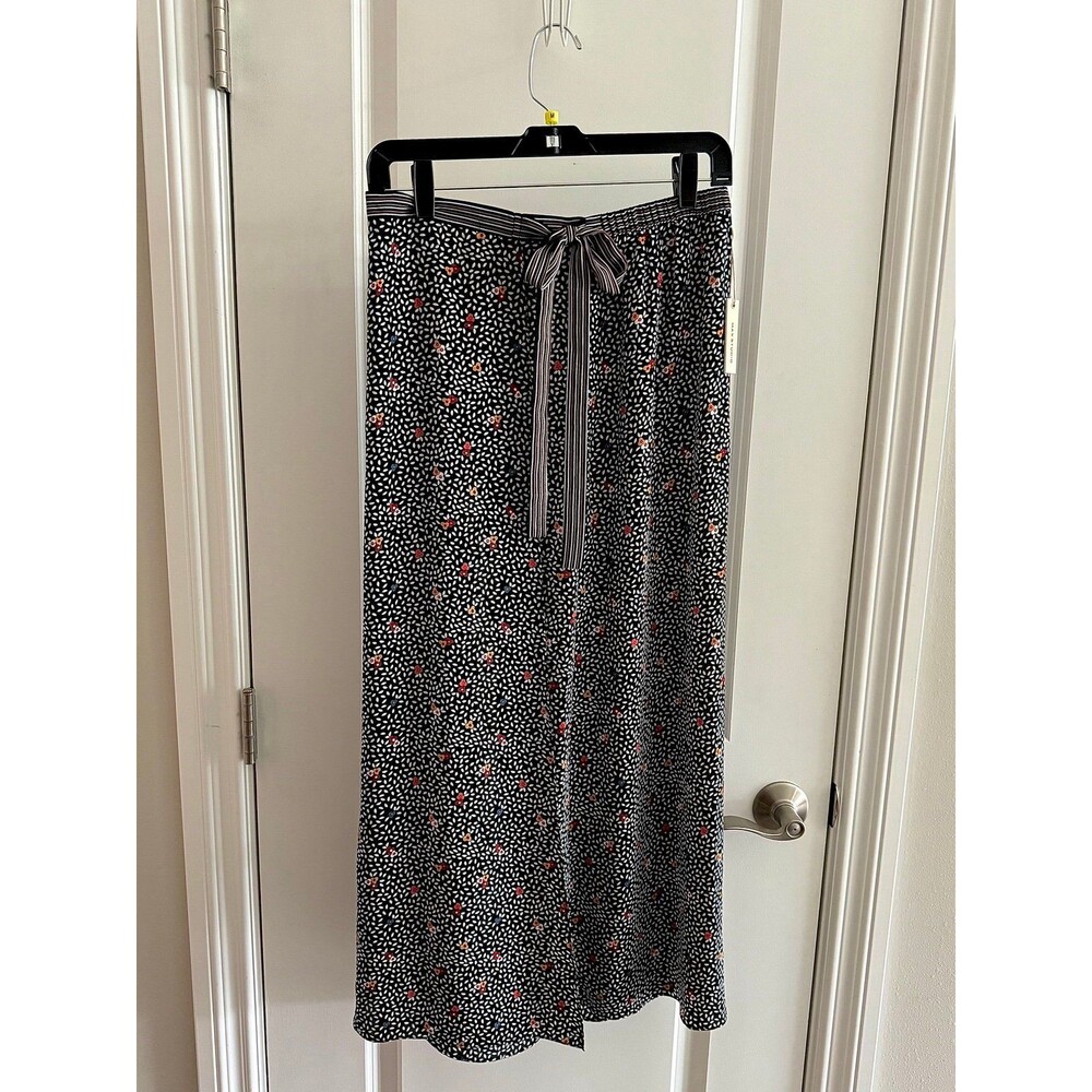 NWT Black Floral Print Front Wrap Maxi Skirt – Size S - Max Studio